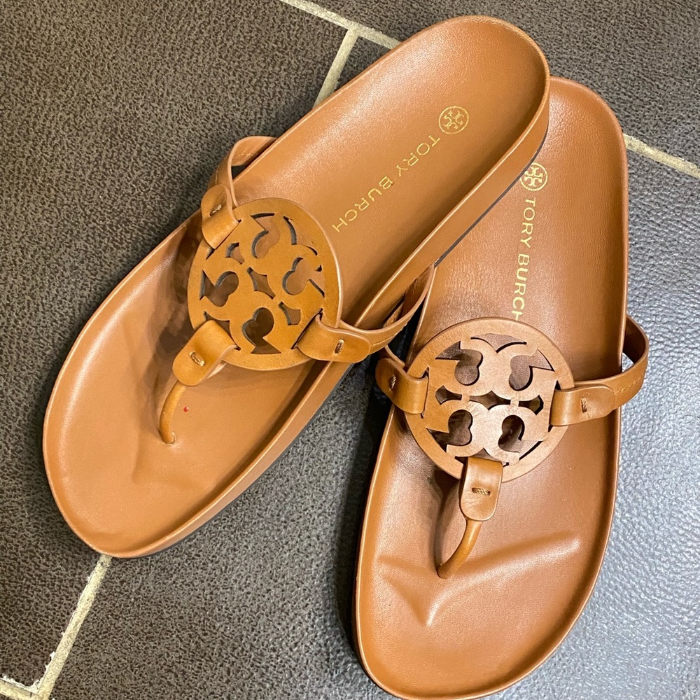 Tan cloud sandals